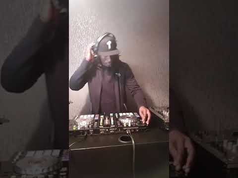 brady sunday 2023 bobbynoodlez benny random