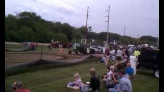 preview picture of video 'Oliver 2255 Ron Niemeyer Conrad Iowa 06-08-2013 10500#'