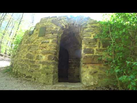 Einmal durch die Zauberhöhle am Rheinsteig(Rüdesheim)Schöne Aussichten inklusive😉