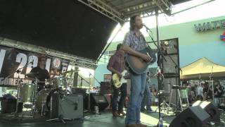 Hayes Carll &quot;Bottle In My Hand&quot; live at Waterloo Records SXSW 2011
