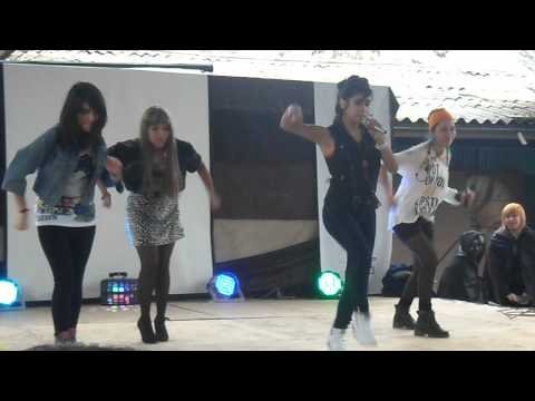 Empire World [2NE1 DANCE COVER] Fire - Music High Volume Up