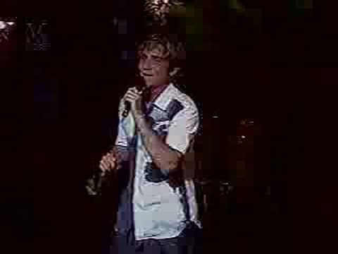 EDDIE THOMAS - POLOS OPUESTOS