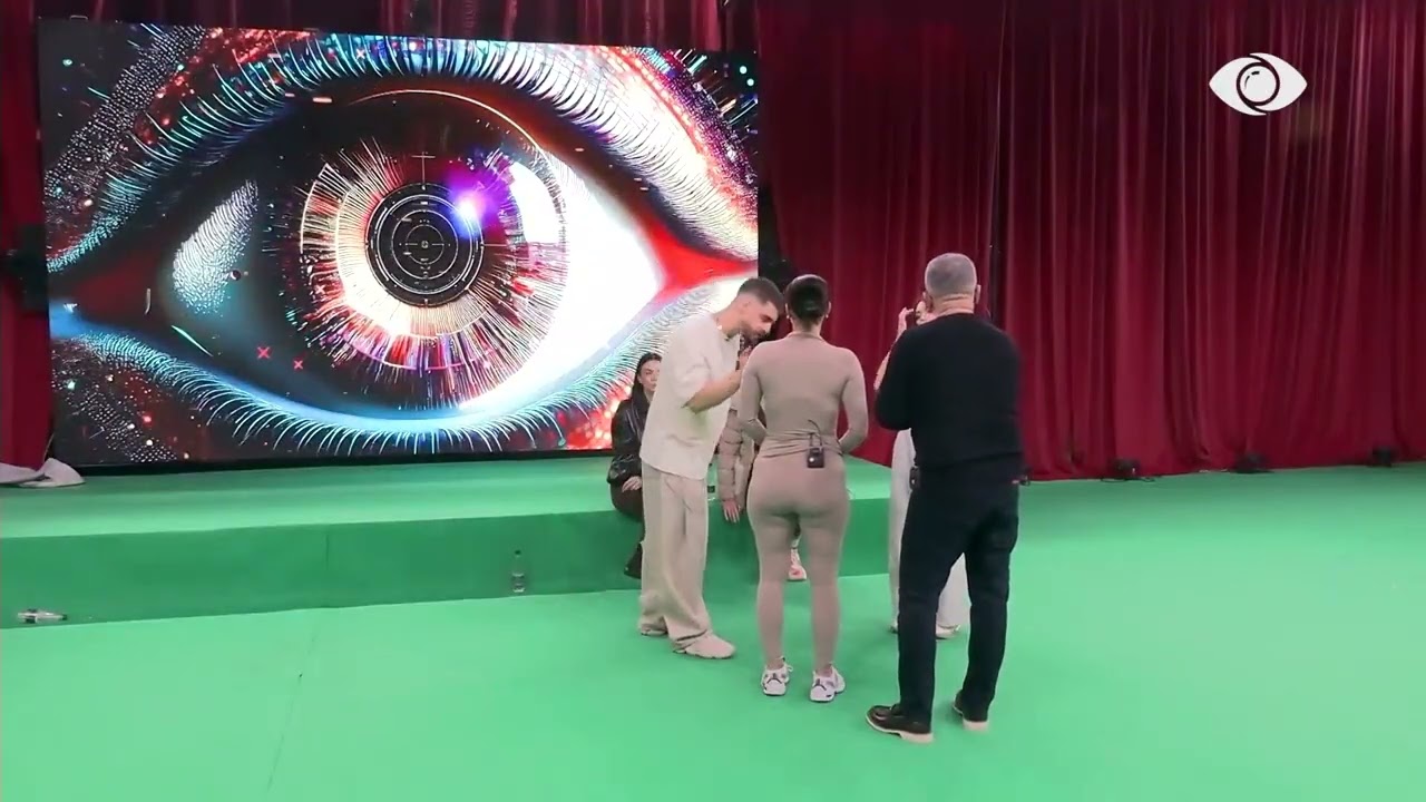 Po e bëjnë kastile për të prishur lojën/ Greta diskuton me banorët për sfidën