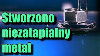 Stworzono metal, który nigdy nie tonie w wodzie!