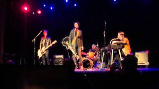 i&#39;ll stick around - walking papers - acoustic for oso - the triple door seattle 5/9/14