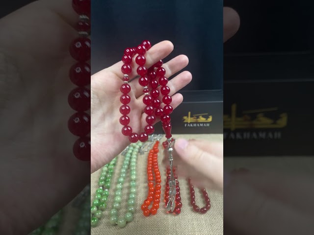 سبحة فاتوران بلون أحمر كرزي و بتصميم مميز بفواصل فضية