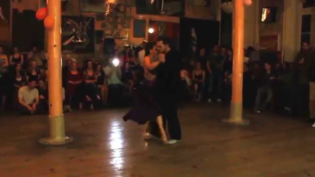 NELSON PINTO E ISABEL COSTA NA MILONGA DA LA GALERIA IDEAL EM 12/04/15