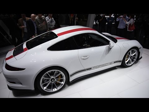 2017 Porsche 911 R First Look - 2016 Geneva Motor Show