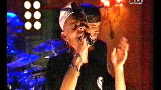 East 17 - Around The World (Live On MTV&#39;s Most Wanted 1994)