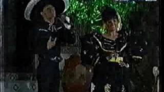 preview picture of video 'Rozenda Bernal y Pedro Fernández -UN VIEJO AMOR- , 1994'