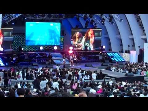 [fancam] G.NA - I'll Back Off So You Can Live 04.30.11