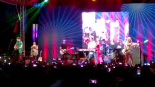 SMILE (Sheppard | Bombs Away Tour | Live In Manila 2015)