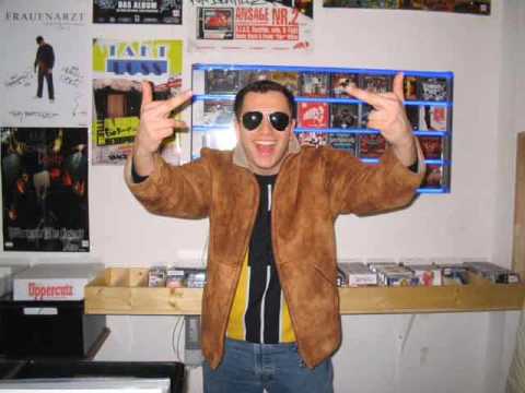 King Orgasmus feat. Godsilla - Intro