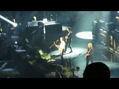 Vídeo I Saw Her Standing There