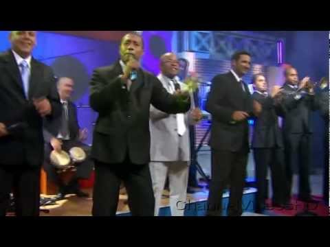Adalberto Alvarez - y Que Tu Quieres Que Te Den (En Vivo) Salsa Cubana (HD)