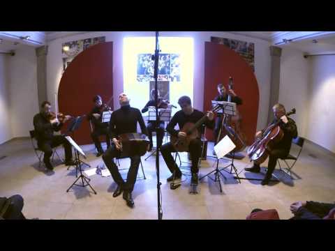 Mario Stefano Pietrodarchi, bandoneon i Luca Lucini, gitara / N. Piovani - La vita e bella