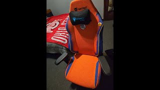 Secretlab Goku chair unboxing