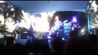 Seguidores da Nuvem Dos Sonhos - Come A Little Closer (Cover)