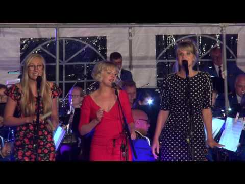 Rum and Coca-Cola door Ukuladies en Fanfare Apollo