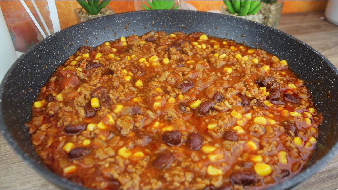 CHILI CON CARNE - WÜRZIG SCHARF - Einfache Rezepte CHILI CON CARNE - WÜRZIG SCHARF - Einfache Rezepte
