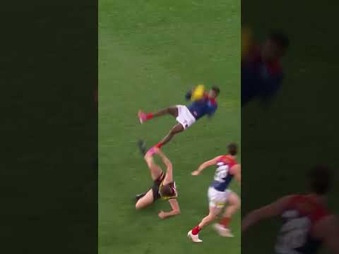 He was completely serious about this 😳 #afl #footy #pickett #mark