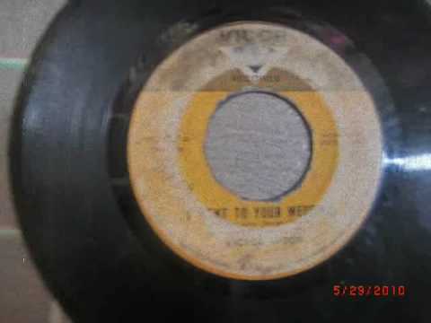 Victor Wood - I Went To Your Wedding