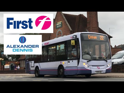 44916 First Solent ADL E200 Dart Arrives & Departs Court Lane