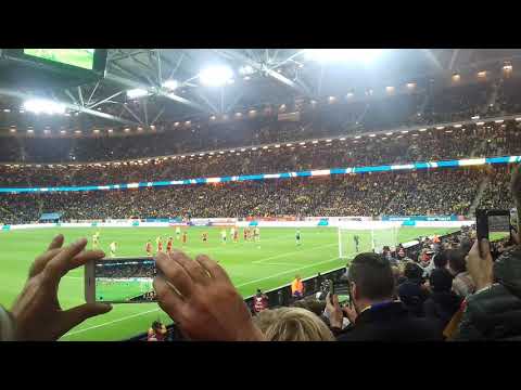 Andreas Granqvist gör mål!