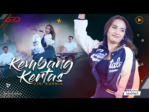 Dini Kurnia - Kembang Kertas (Official Music Video)