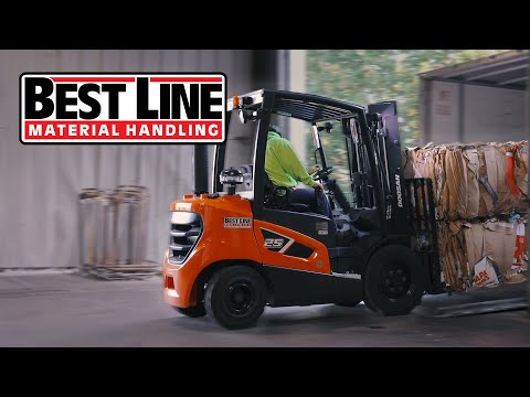 Unbelievable Strength: Doosan D25S-9 Handles 45,000 Pounds Effortlessly!