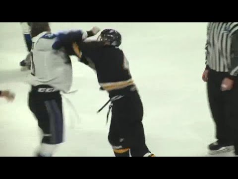 Julian Vander Voet vs Nathan Larose