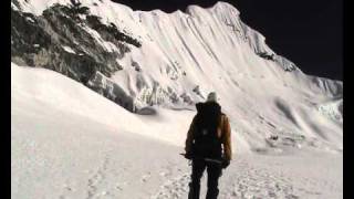 preview picture of video 'Nepal 2002 - Island Peak Summit.mov'