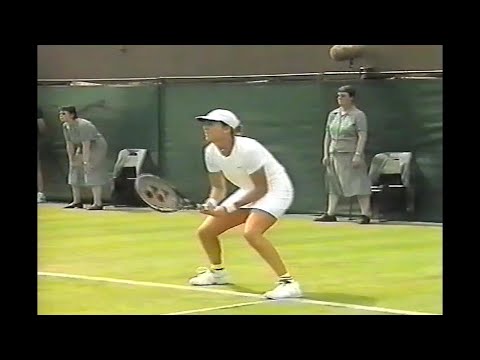 Monica Seles vs. Karina Habsudova Wimbledon 2000 R1 💚☃️