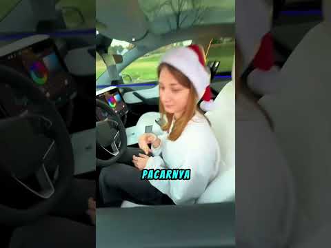 Tesla Ini Bisa Ganti Warna Sesuka Hati😱 #shortviral