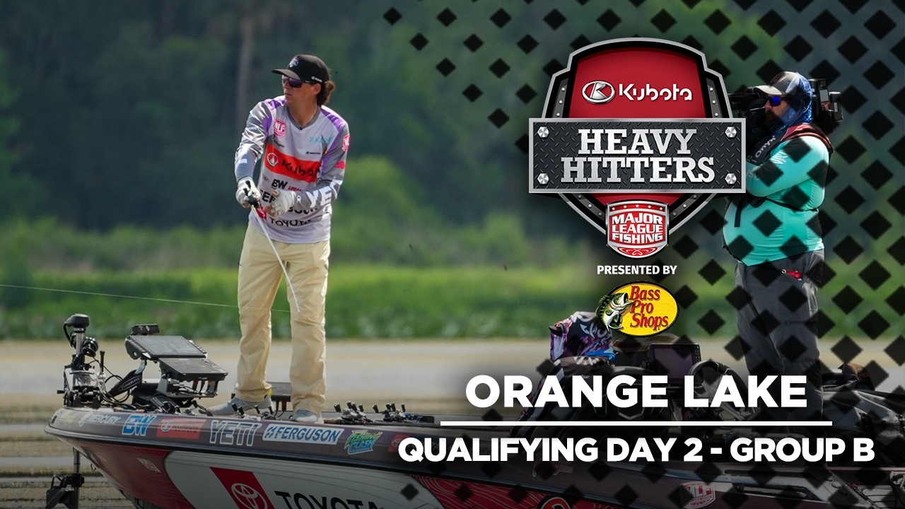 Floyd's 53-13 Day Two Bag Tops Group B at Heavy Hitters, Fukae Squeezes In