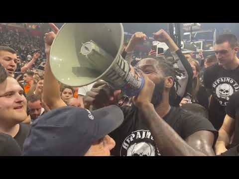 Partizan - Zvezda: Igrači pevaju gde god ti da igraš