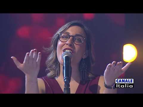 Matteo Bensi "Occhi neri" | Cantando Ballando (HD)