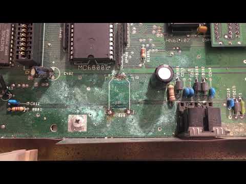 Commodore - Episode 341 - Amiga 2000 Circuit Board Battery Damage - David Bradley - 2500 2000HD