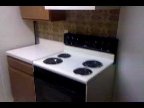 Timbertops apartment with den