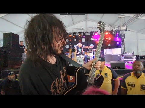 REIGNWOLF SHAKY KNEES 2022