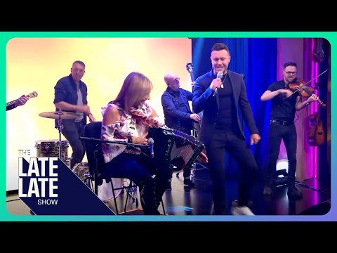Nathan Carter & Sharon Shannon - In a Rocket | The Late Late Show Country Special