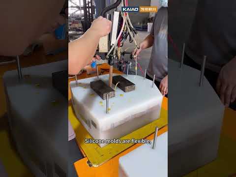 What are the differences between steel molds and silicone molds?