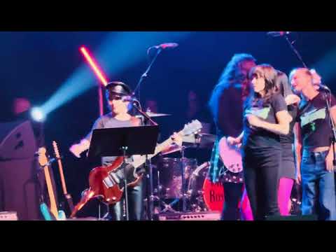 Jane Wiedlin (the Go-Go’s) performs Our Lips Are Sealed at Joey’s Song 2026, Madison, WI 01/10/2026