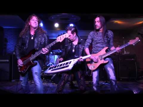 NUNO BETTENCOURT  EXTREME AND FRIENDS AT LUCKY STRIKE LIVE  UJN39