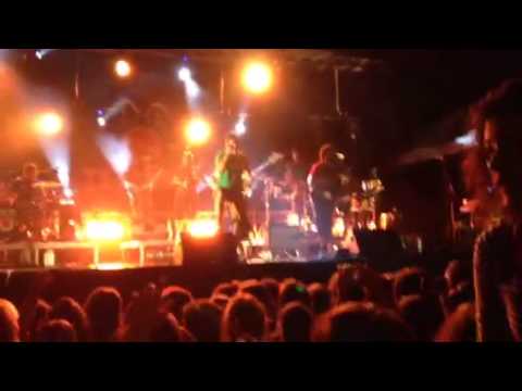 Quan tot s'enlaira txarango