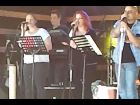 Six Beat Under Coverband, Mitschnitt von -Give it to me-