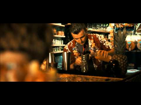 De Tiki Taster in de ban van zijn Ukulele