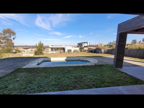 Casa de 3 dormitorios y servicio en venta en Mirador de la Tahona