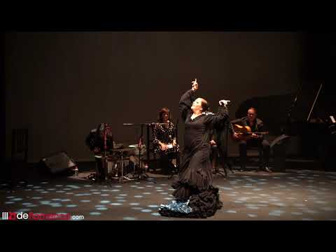 Alba Luna baila Peteneras en Rivas Flamenca 2020