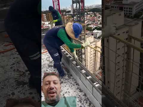 Mâini dibace #curiozitati #Zidărie #gletiera #Zidărie #artist #boltari